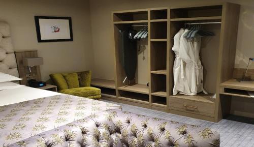 Suite with Park View (Adults Only)
