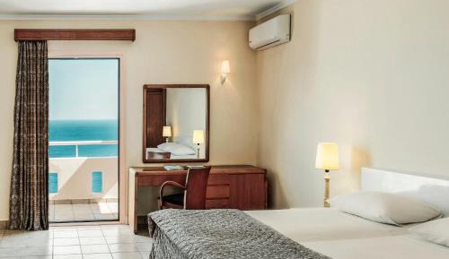 Studio with Sea View