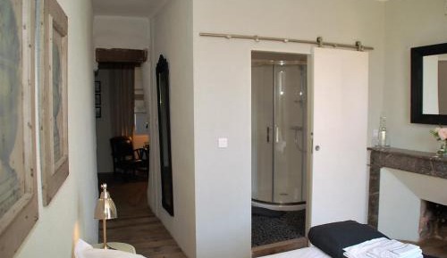 Deluxe Family Suite