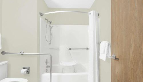 Queen Room - Mobility Access/Non-Smoking