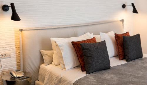 Executive Suite with Outdoor Hot Tub Sea View