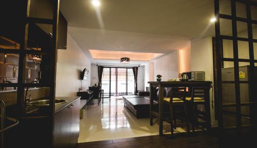 Studio Room