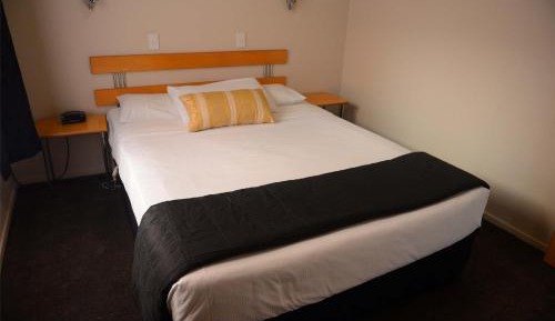 Executive One-Bedroom Apartment with Spa Bath
