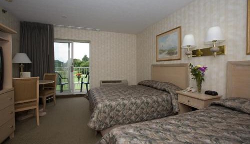 Queen Room with Balcony