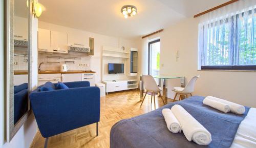 Studio Apartment