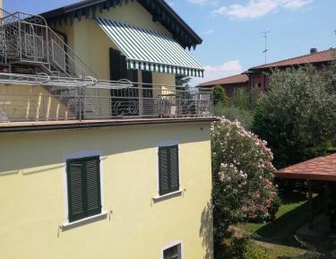 Suite with Lake View