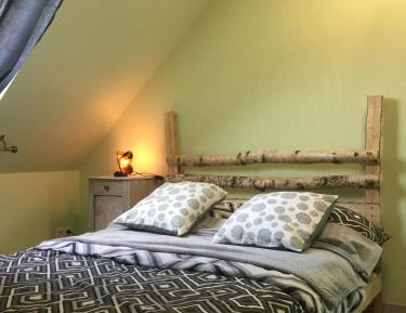 Two-Bedroom Apartment with Mountain View