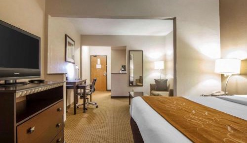 King Suite - Disability Access/Non-Smoking