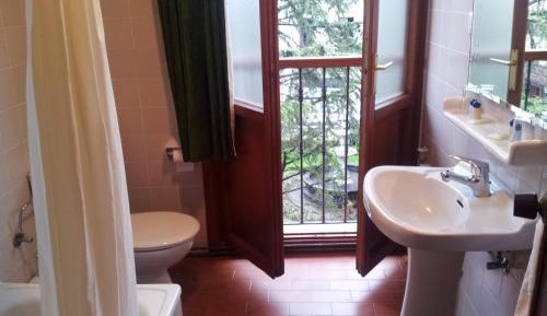Economy Twin Room