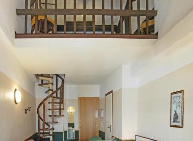 Family Room with Lake View - Split Level