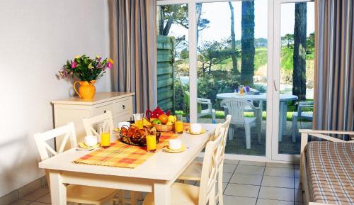 One-Bedroom Apartment (2 - 4 Adults)