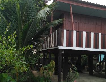 Family Bungalow with Fan