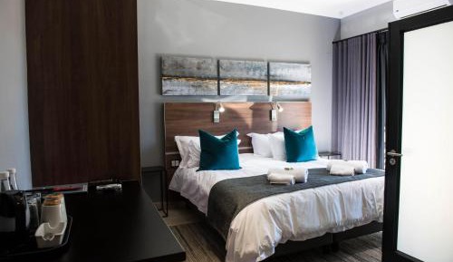 Double or Twin Room with Private Bathroom