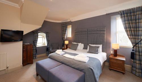 King or Twin Guest Room