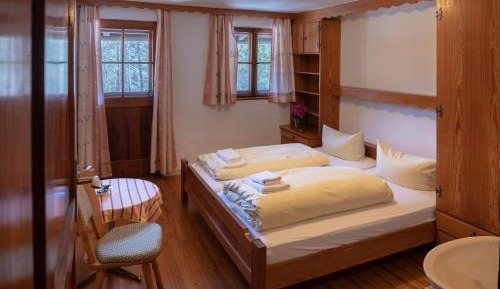 Double Room with Shared Bathroom