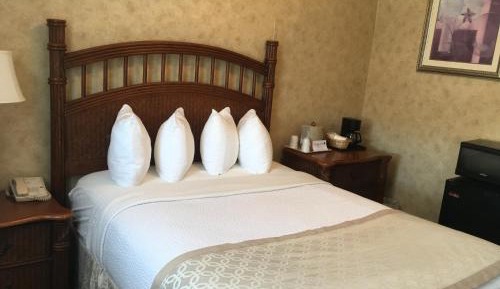 Queen Room