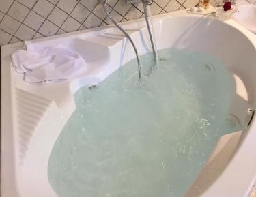 Double Room with Spa Bath and Lake View