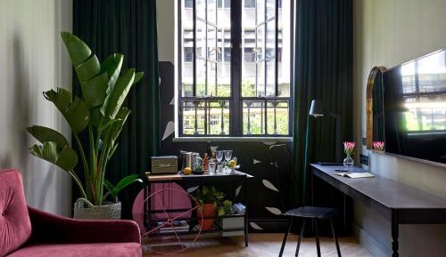 One-Bedroom Suite