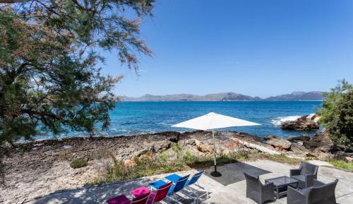 Villa - Beach Front