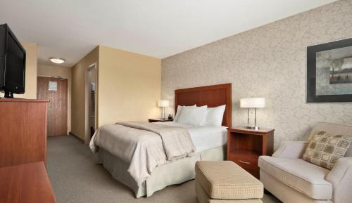 Queen Room - Mobility Access/Non-Smoking