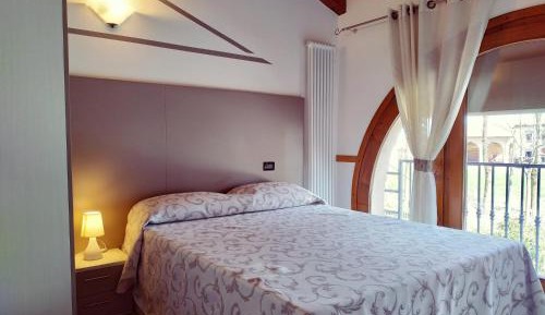  Double Room (Single Use)