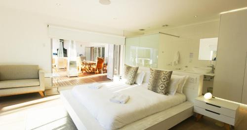 Superior King Room with Fireplace