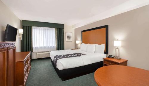 Superior King Room - Non-Smoking