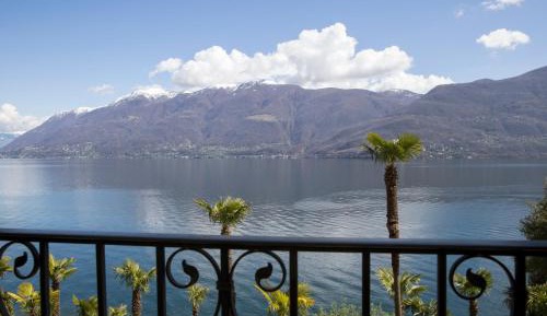 Economy Double Room with Lake View