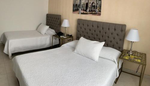 Standard Queen Room