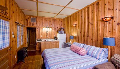 Suite with Hot Tub