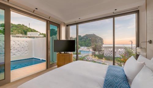 Villa with Plunge Pool and Roundtrip Airport Transfers