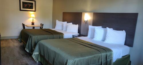 Double Room with Two Double Beds - Accessible/Non-Smoking