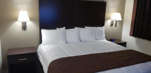 Queen Room - Non-Smoking