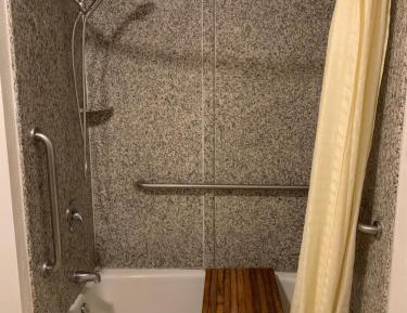 Queen Room - Disability Access