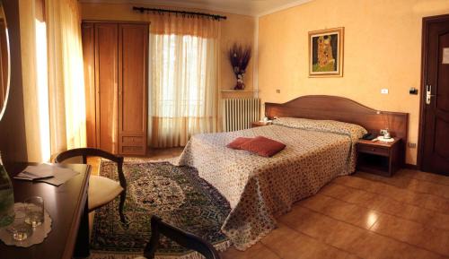 Double or Twin Room with Balcony