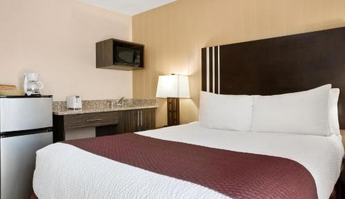 Queen Room - Non-Smoking