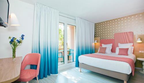 Standard Studio (2 Adults)