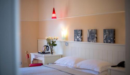 Double Room (1 Adult)