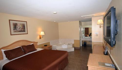 King Room with Spa Bath - Smoking