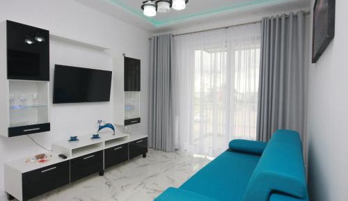 Apartment with Lake View