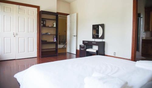 Queen Room with Spa Bath