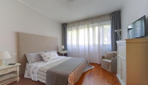 Deluxe Double Room with Jacuzzi 