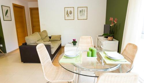 Family Apartment with terrace (4 Adults + 2 Children)