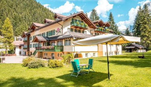 Single Room with Park View