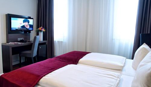 One-Bedroom Apartment (2 Adults)