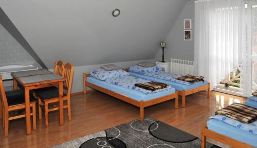 Quadruple Room with Private External Bathroom