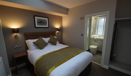 Large Double Room