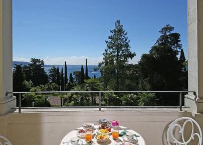 Deluxe Double or Twin Room with Lake View
