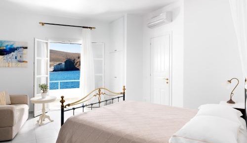 Deluxe Premium Double Room with Ρrivate Οutdoor Jacuzzi - Sea View
