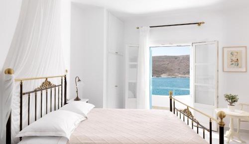 Deluxe Double Room with Ρrivate Οutdoor Jacuzzi - Sea View
